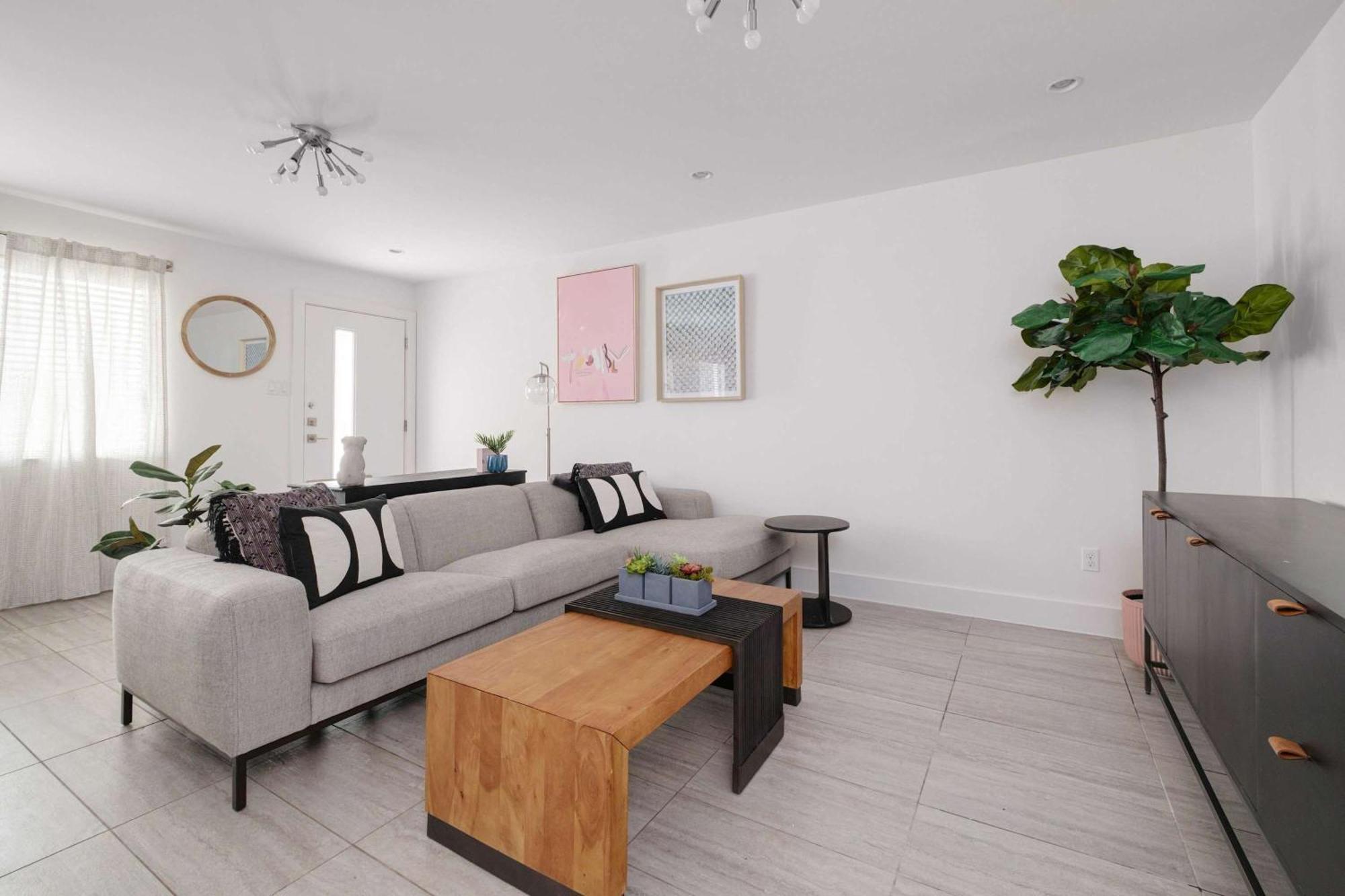 Chic Clarksville 2Br Condo Near Downtown Austin Exterior photo